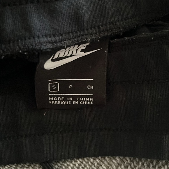 Women’s Nike joggers - Picture 6 of 6